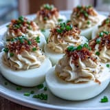 These delicious everything bagel deviled eggs are perfect for your next brunch.
